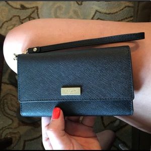 NWOT Kate spade iPhone 6/7/8 wallet/wristlet